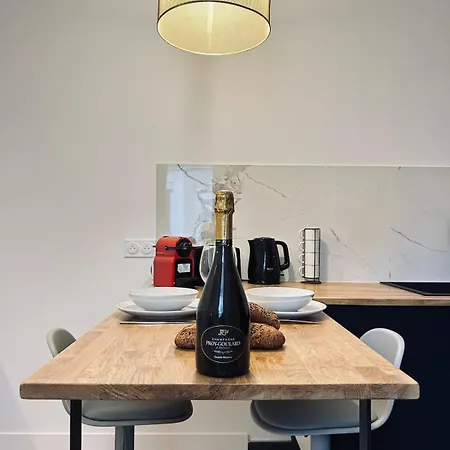 4 Clairmarais T2 Chic Et Cocooning Proche Centre Lägenhet Reims